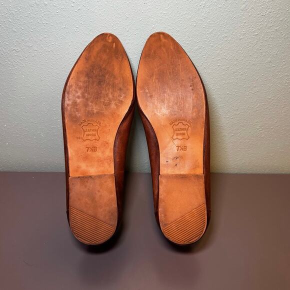 Clicks Womens Brown Leather Embossed Flats Slip On Shoes Size 7.5 B Brazil - Picture 9 of 10